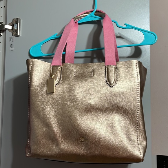 COPY - Genuine Coach Derby Tote in Rose Gold - Picture 2 of 7